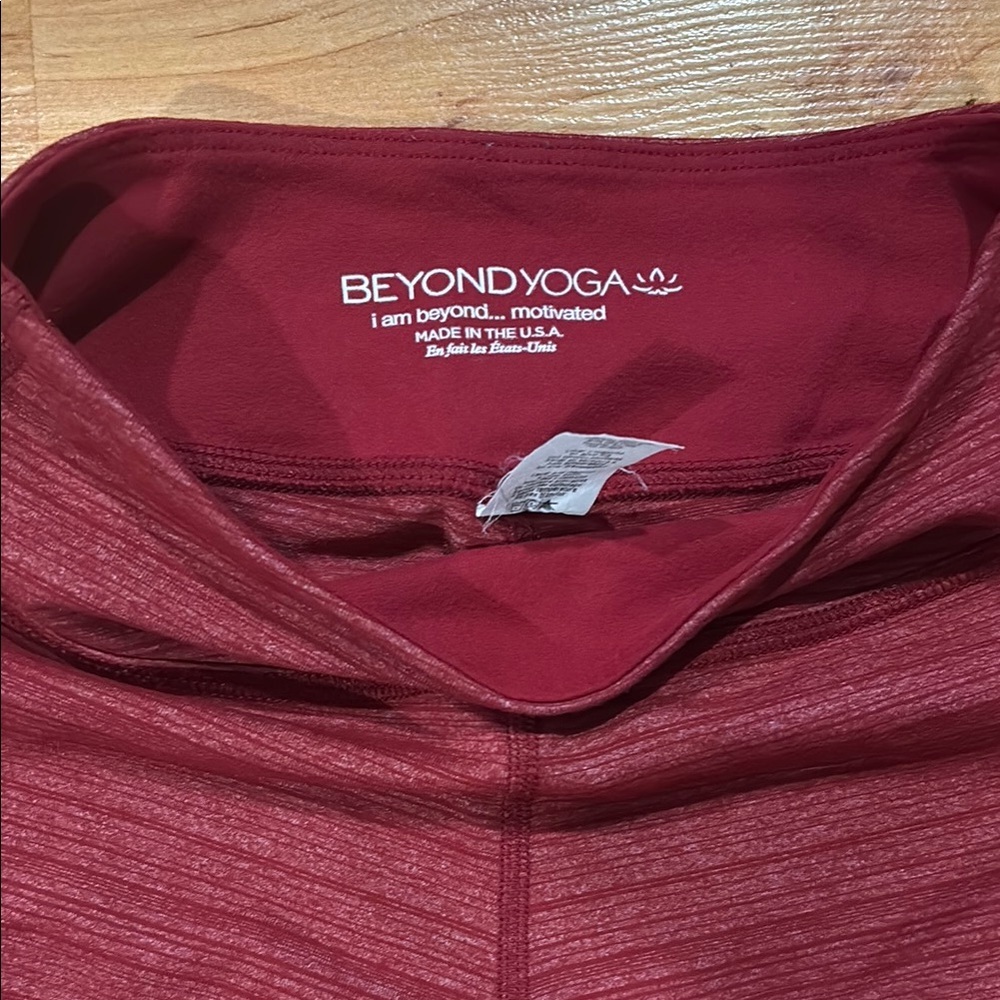 Beyond Yoga Maroon Leggings - Picture 2 of 4